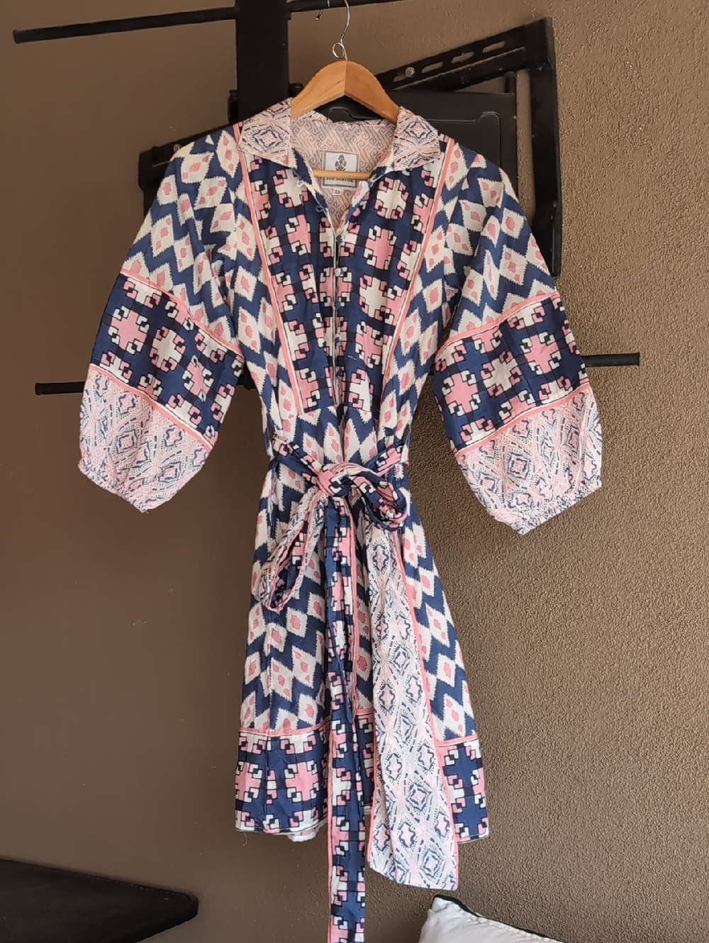NWT Sue Sartor Boho Ikat Print Belted Shirt Dress in Navy & Pink 100% Cotton